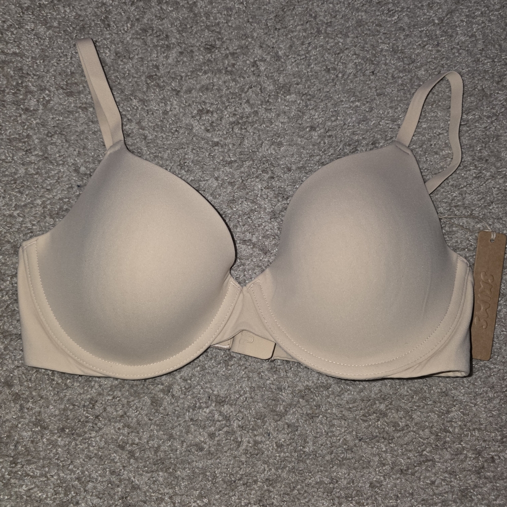 SKIMS Bra 34C Brand New With Tags